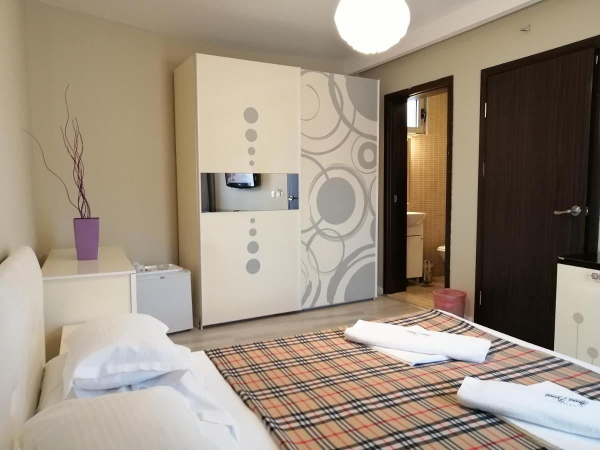 Apartments And Rooms Grand Palazzo Budva Luaran gambar
