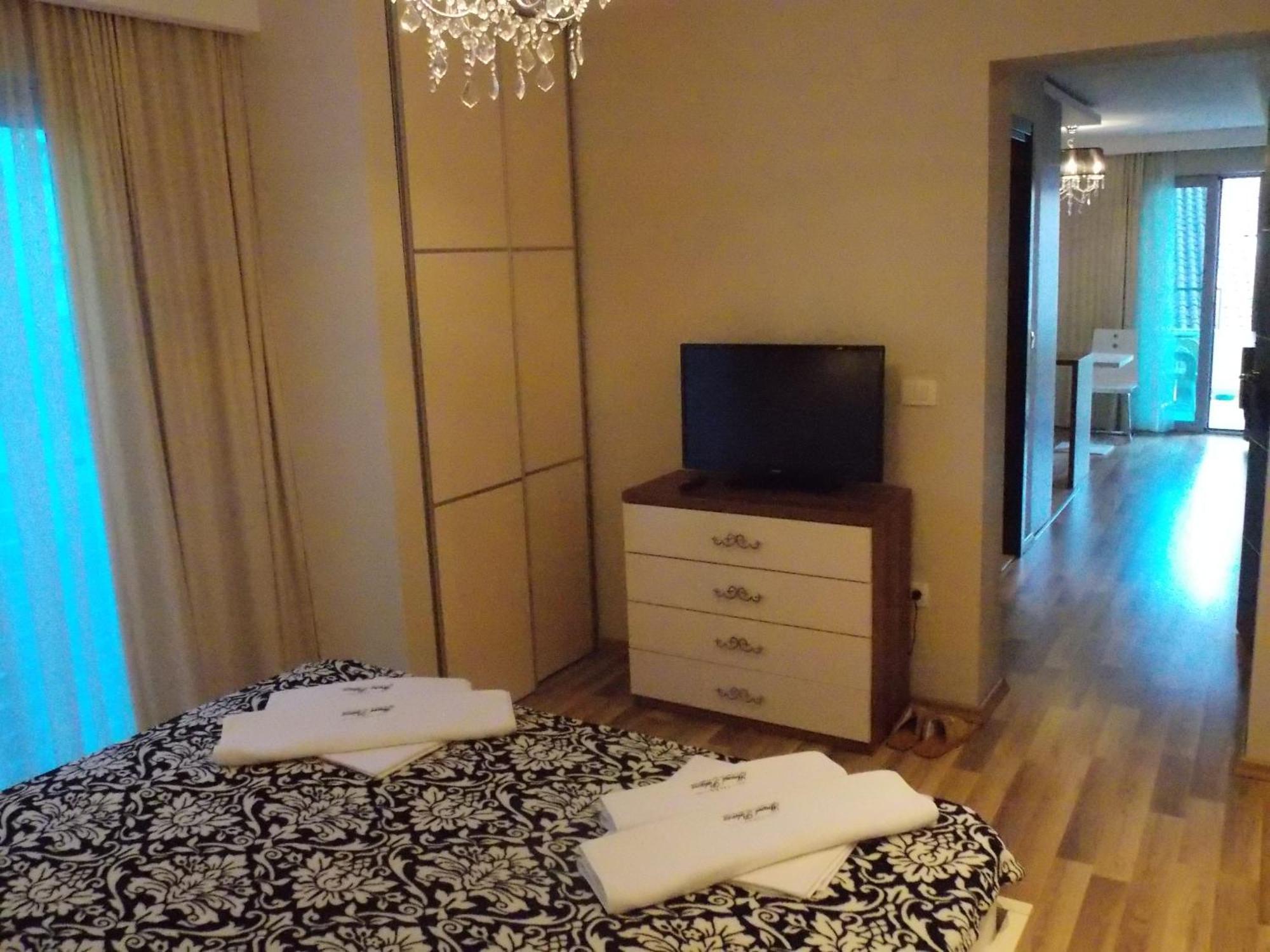 Apartments And Rooms Grand Palazzo Budva Luaran gambar