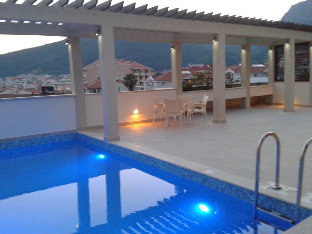 Apartments And Rooms Grand Palazzo Budva Bilik gambar