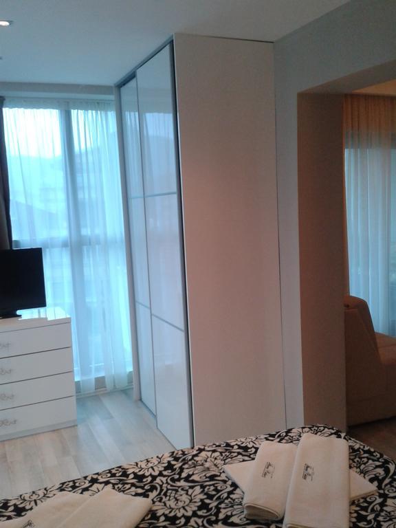 Apartments And Rooms Grand Palazzo Budva Bilik gambar