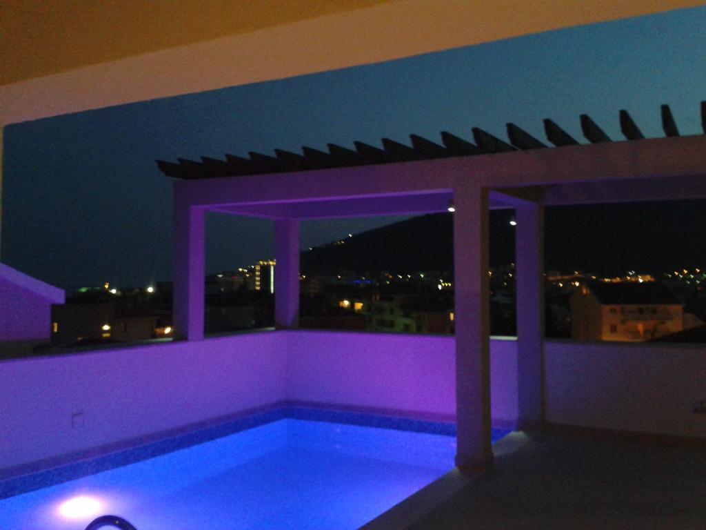 Apartments And Rooms Grand Palazzo Budva Luaran gambar