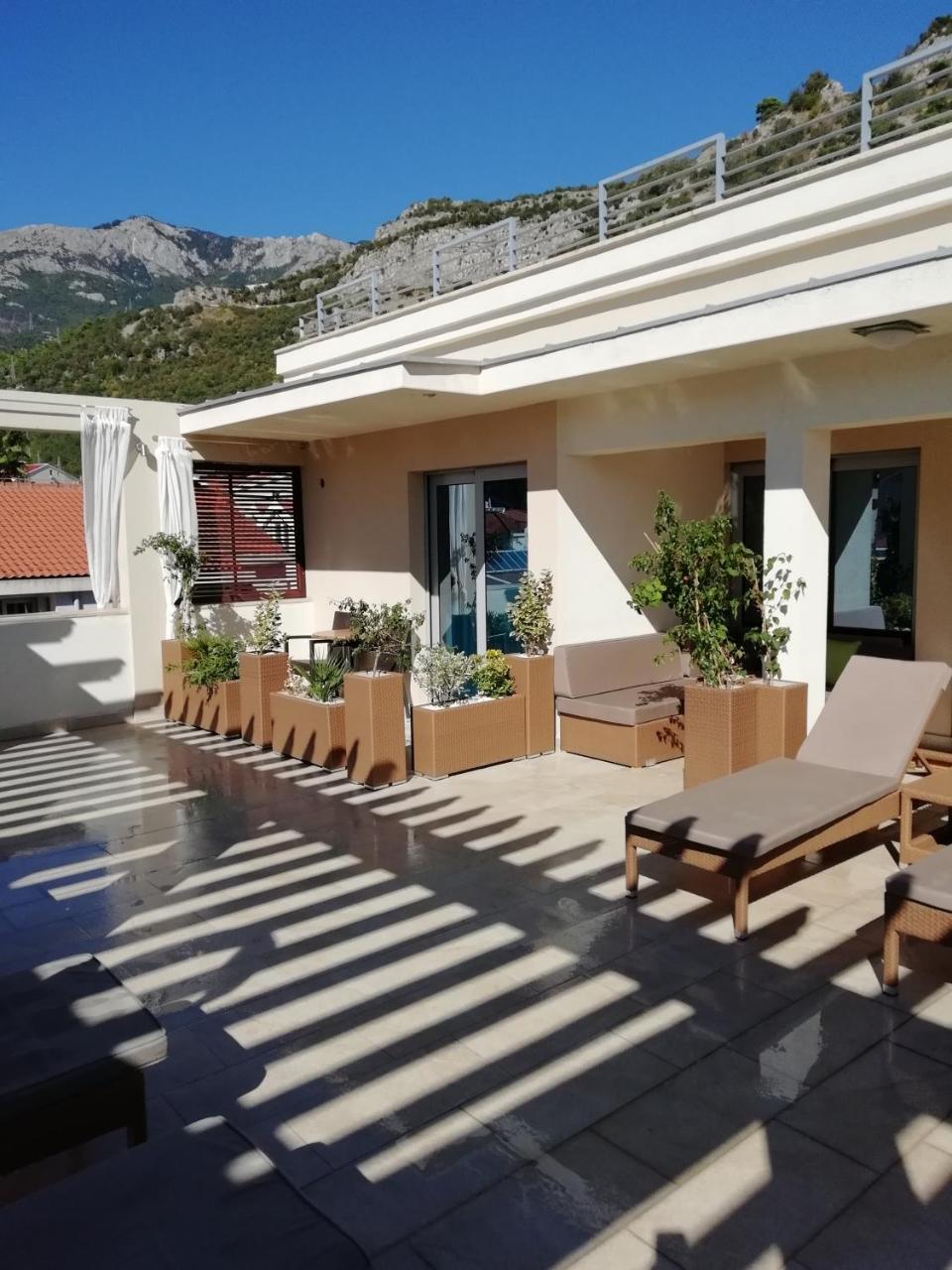 Apartments And Rooms Grand Palazzo Budva Luaran gambar