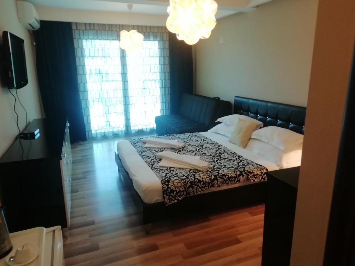 Apartments And Rooms Grand Palazzo Budva Luaran gambar